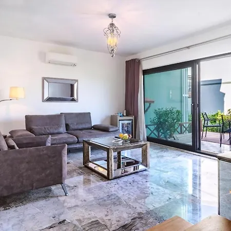 Отель Regency 4*